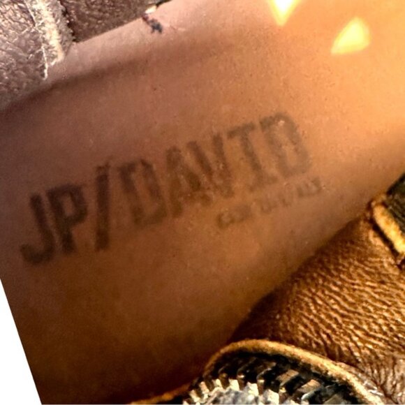 JP DAVID BLACK LEATHER ANKLE BOOT (SZ 37 - 6) (EUC) - Picture 10 of 10